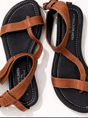 Donald Pliner leather strappy gladiator sandals.